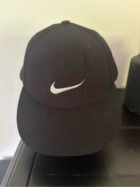 Nike Black Cap with White Swoosh - Men's Casual Hat 7 3/4